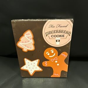Too Faced Gingerbread Cookie Palette